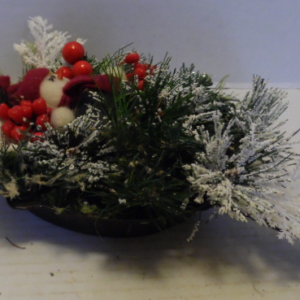 CHRISTMAS FLOWER ARRANGEMENT    711