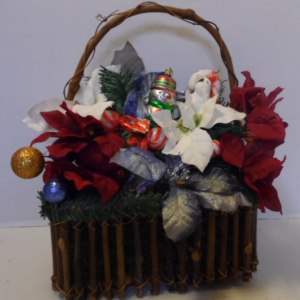 CHRISTMAS FLOWER ARRANGEMENT    715
