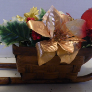 CHRISTMAS FLOWER ARRANGEMENT    721