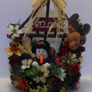 CHRISTMAS FLOWER ARRANGEMENT    731