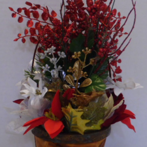 CHRISTMAS FLOWER ARRANGEMENT   734