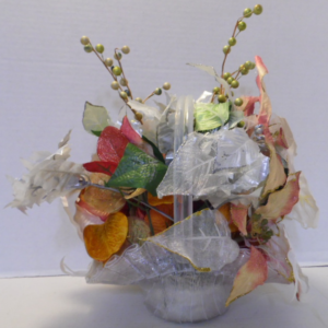 CHRISTMAS FLOWER ARRANGEMENT   739