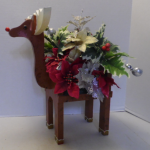 CHRISTMAS FLOWER ARRANGEMENT   747