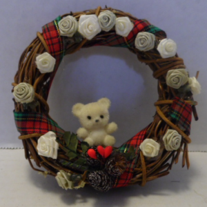 CHRISTMAS DOOR WREATH   800