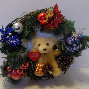 CHRISTMAS DOOR WREATH   803