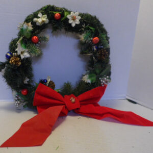 CHRISTMAS DOOR WREATH   810