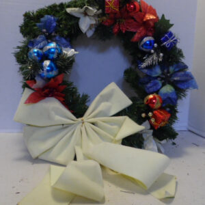 CHRISTMAS DOOR WREATH   812