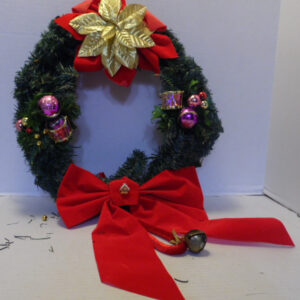CHRISTMAS DOOR WREATH   813