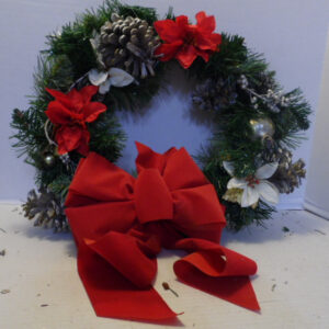 CHRISTMAS DOOR WREATH   815