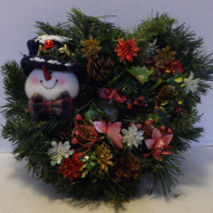 CHRISTMAS DOOR WREATH   825