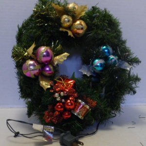 CHRISTMAS DOOR WREATH   829