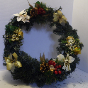 CHRISTMAS DOOR WREATH   831