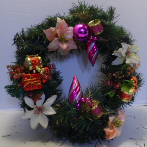 CHRISTMAS DOOR WREATH   832