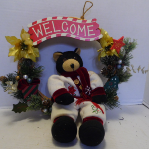 CHRISTMAS DOOR WREATH    845