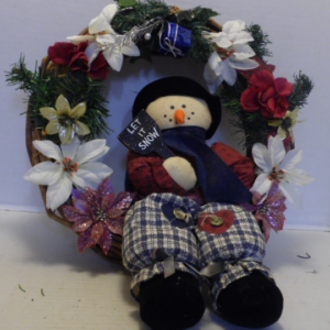 CHRISTMAS DOOR WREATH    846