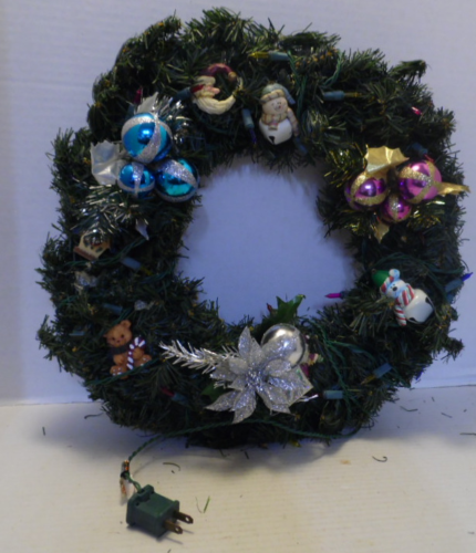 CHRISTMAS DOOR WREATH 849